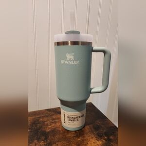 NWT Stanley 40oz Quencher H2.0 FlowState Tumbler Seafoam Teal Blue Cup w/ Straw